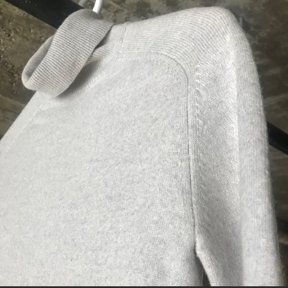 WILFRED 100% Merino Turtleneck - Picture 3 of 5